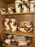 Franciscan fruit-pattern dinnerware set - thumbnail 2 of 3