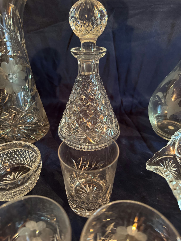 Crystal glassware set with etched floral patterns - image 4 of 6