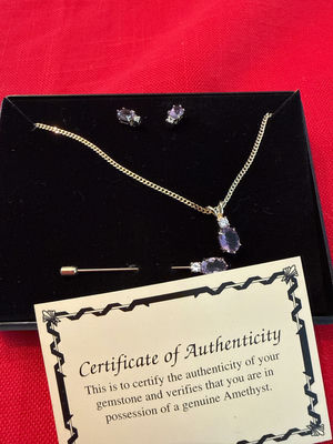 Amethyst jewelry set with necklace and earrings and stickpin - Image 1 of 3