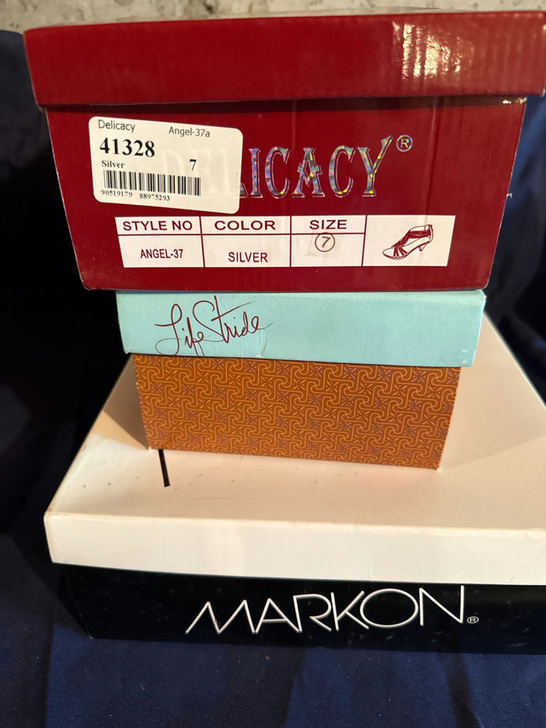 New 3 pairs of women’s shoes - image 5 of 5