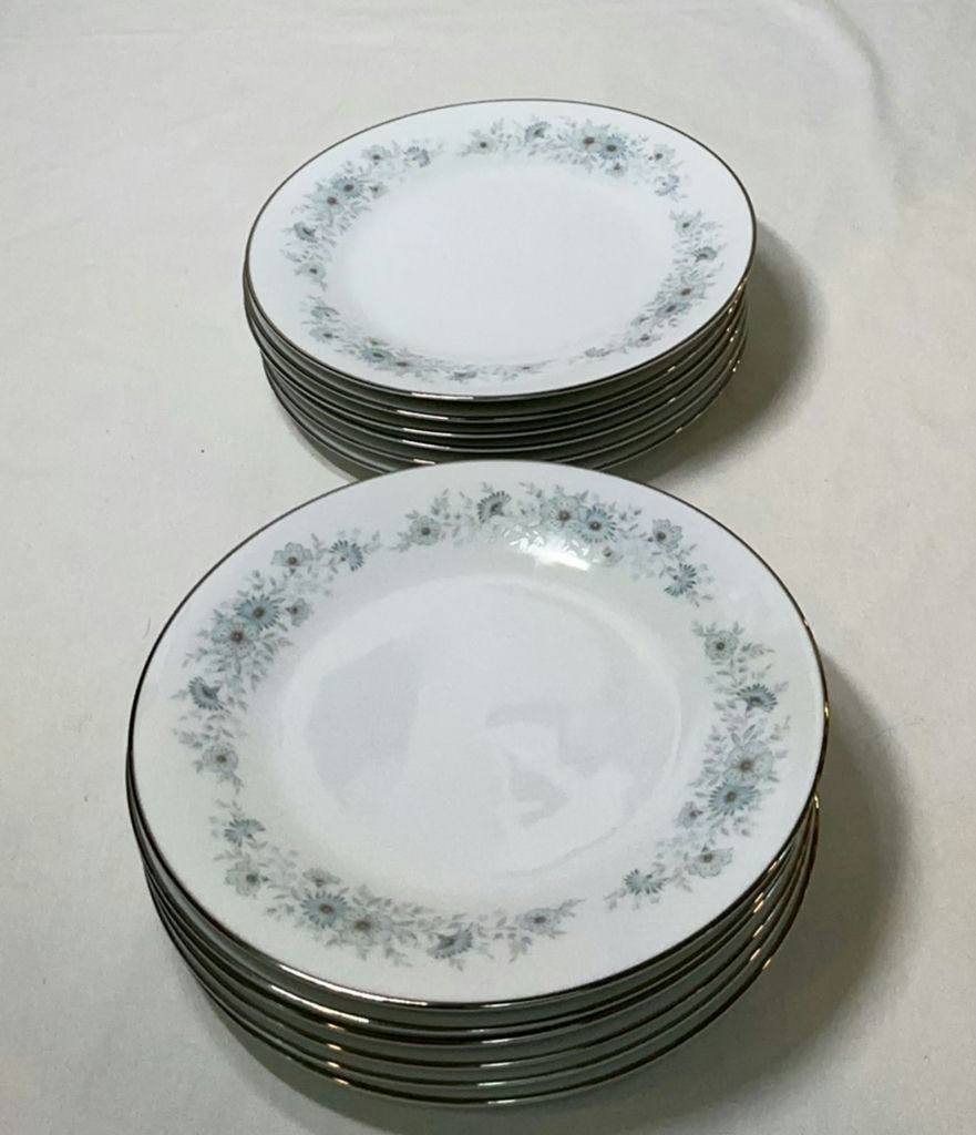 Noritake China “Inverness” Floral Pattern Service for 12 - image 10 of 11