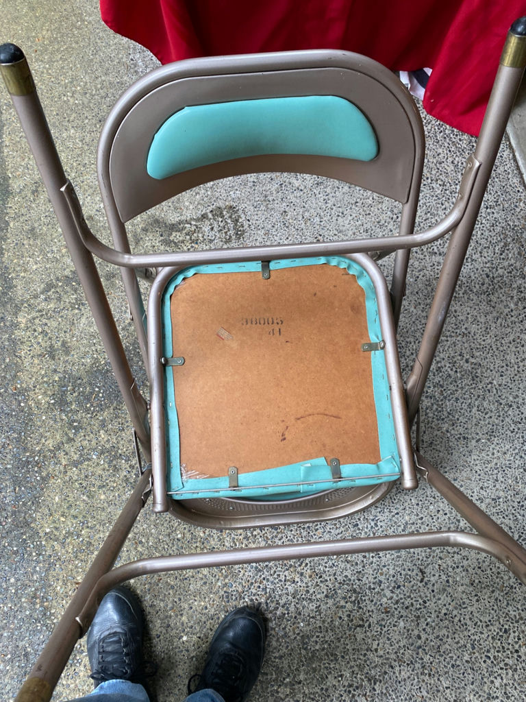 Folding Metal Chairs - image 3 of 4