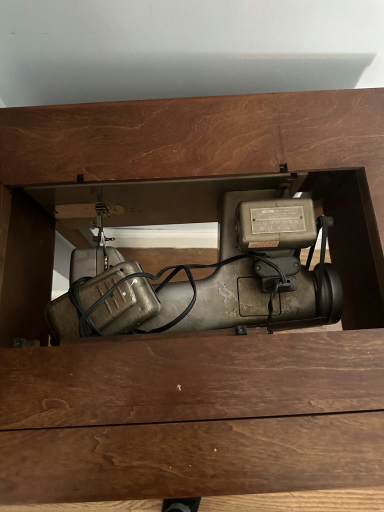Wooden Sewing Machine Cabinet Table - image 4 of 4
