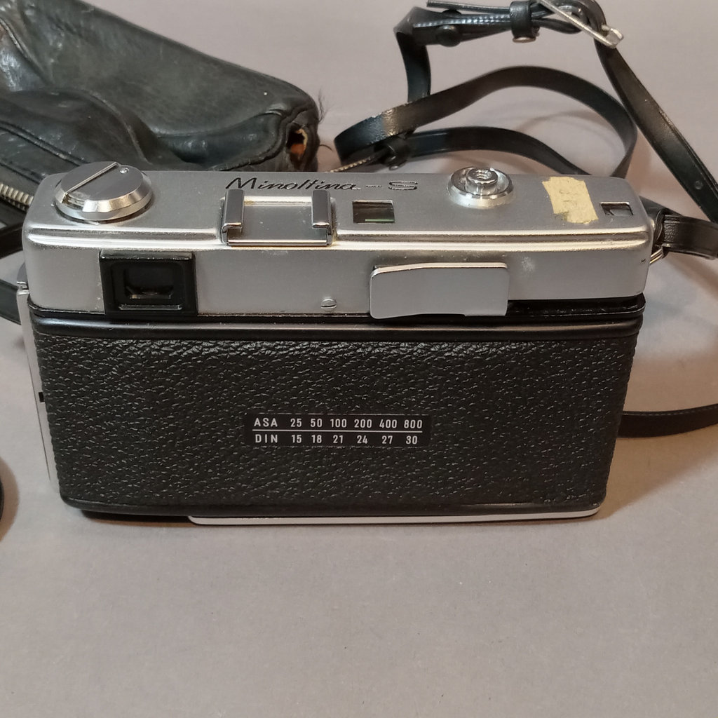 Vintage Pentax & Minolta SLR Cameras - image 15 of 24