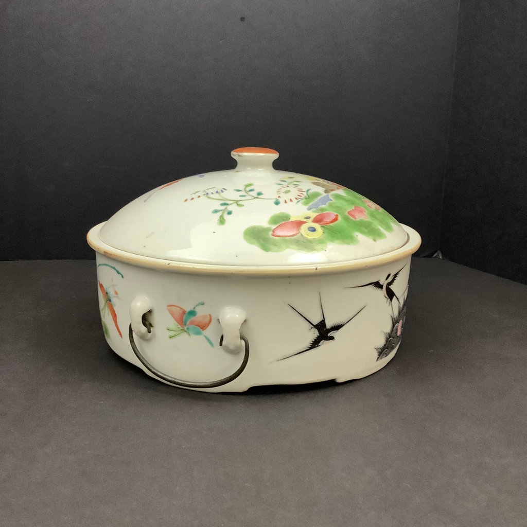 19th Century Chinese Famille Rose Covered Bowl - image 6 of 13