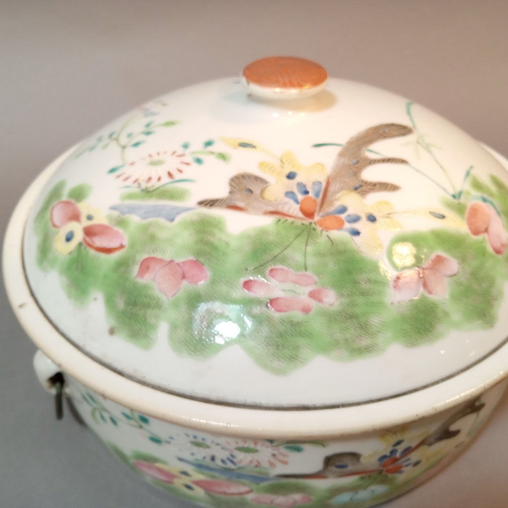 19th Century Chinese Famille Rose Covered Bowl - image 3 of 13
