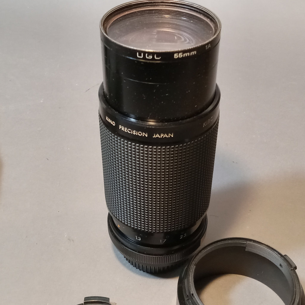 Vintage Pentax & Minolta SLR Cameras - image 22 of 24