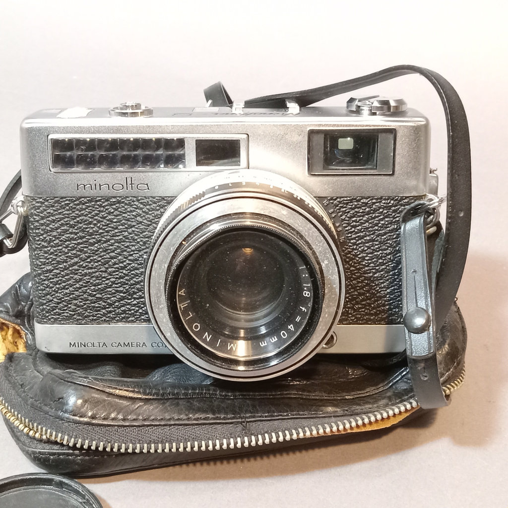 Vintage Pentax & Minolta SLR Cameras - image 14 of 24