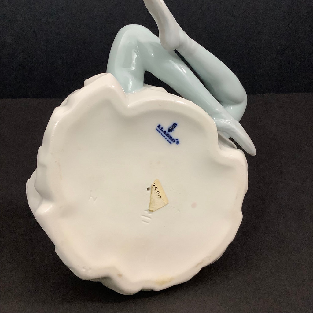 Lladro Beth Ballerina Figurine - image 5 of 5