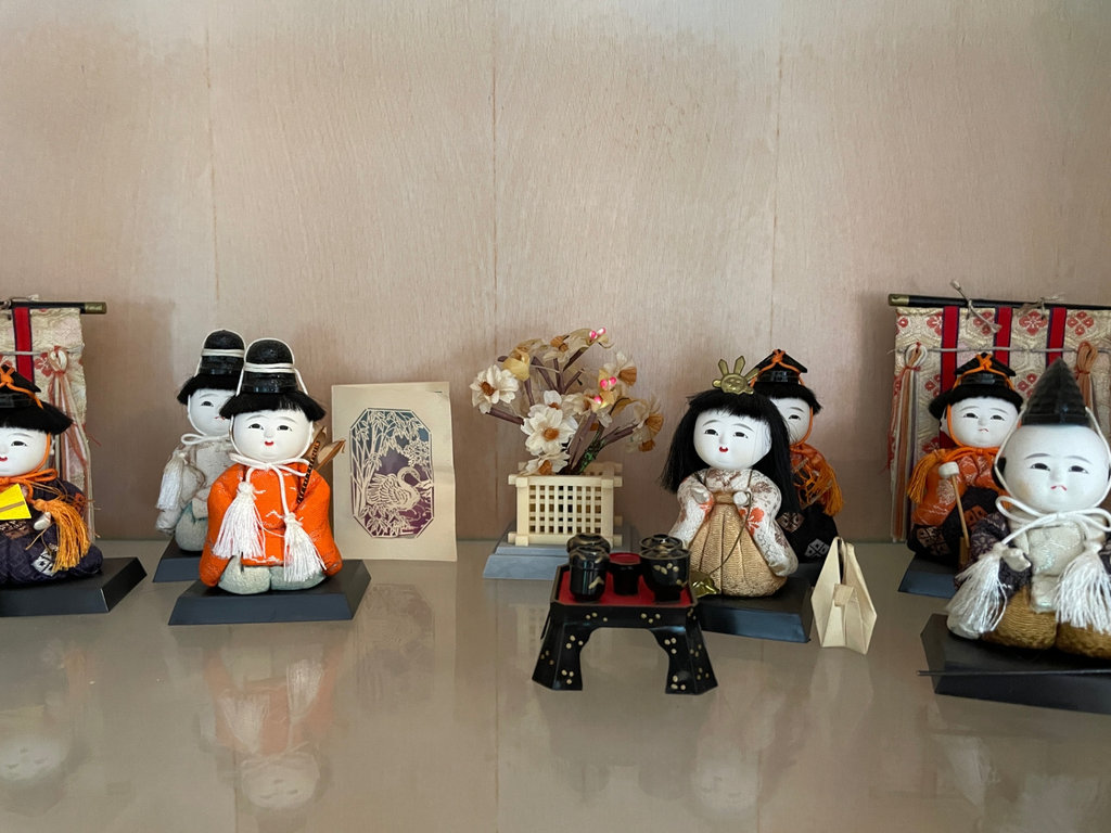 Japanese Kimekomi Doll Tableau - image 3 of 4