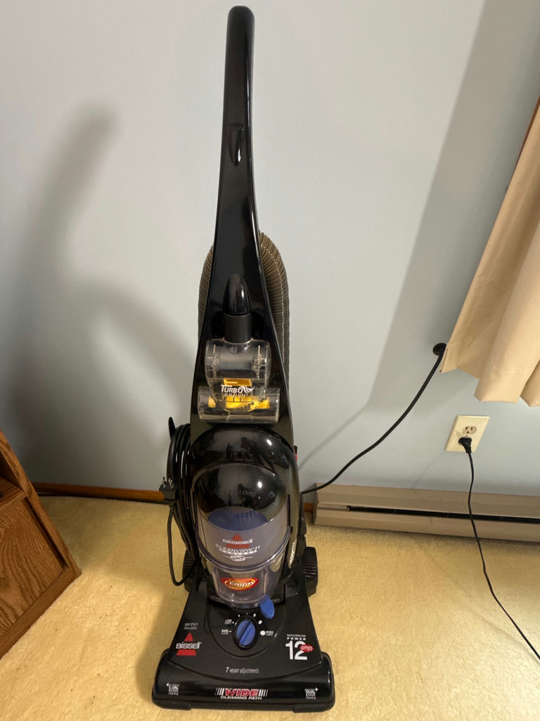 Bissell CleanView II Bagless Upright Vacuum Cleaner - image 1 of 3
