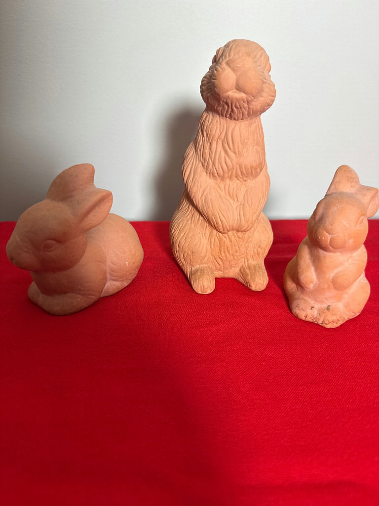 Willow Tree Figurines and Animal Sculptures - image 4 of 4