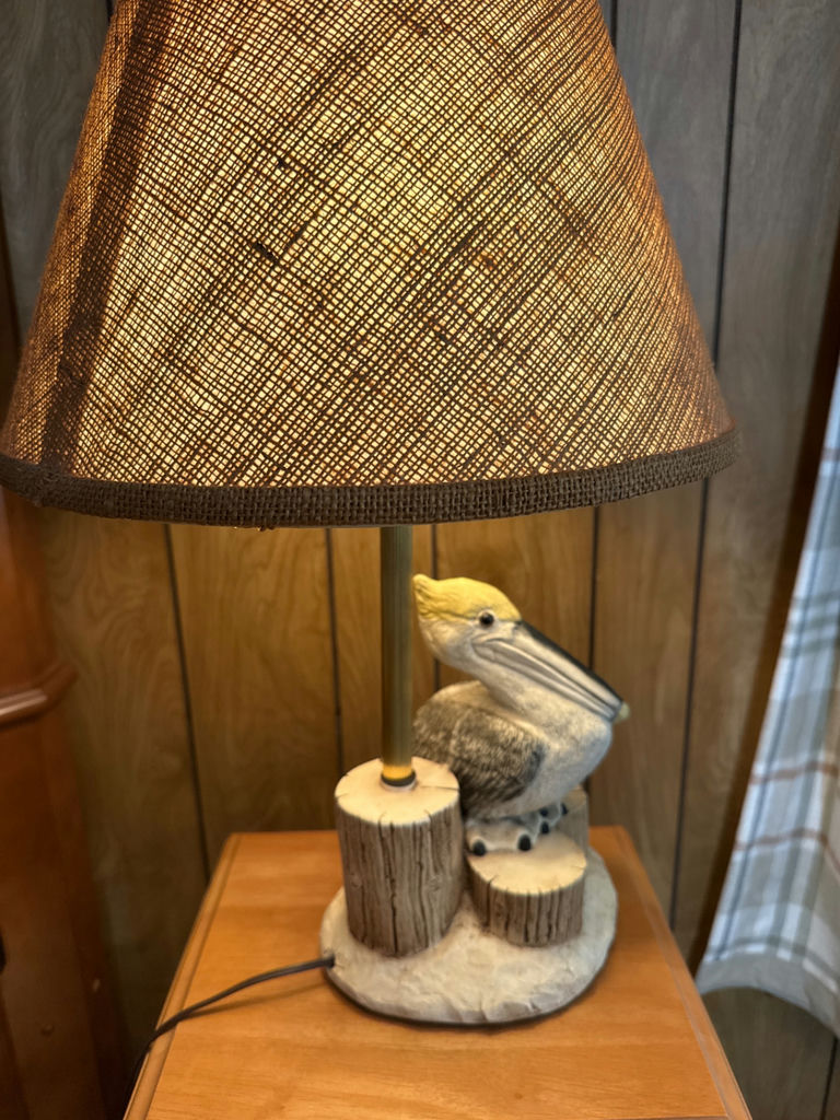 Pelican-themed log-base table lamp - image 2 of 2