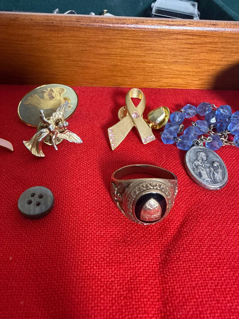 Assorted Jewelry, Cufflinks, Tie Clips, and Collectible Accessories - image 2 of 4