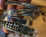 Assorted jewelry collection: bracelets, earrings, beads and trinkets - thumbnail 17 of 17