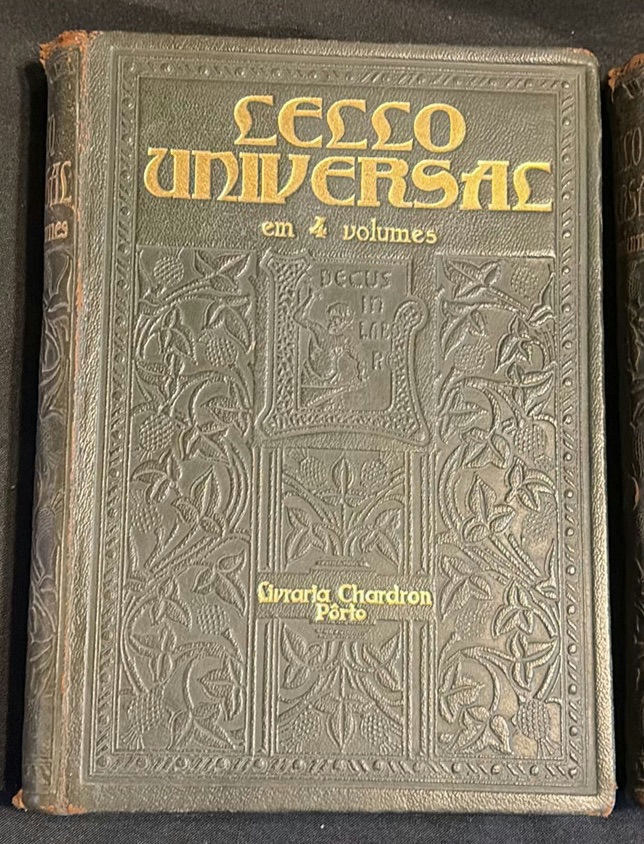 Vintage Portuguese Universal Encyclopedia and Dictionary Set - image 2 of 7