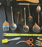 Assorted kitchen utensils and cutlery set - thumbnail 3 of 12