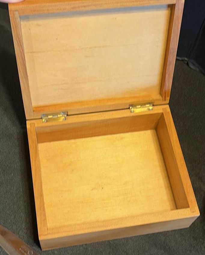 Assorted wooden boxes, ceramics, and carved items - image 4 of 11