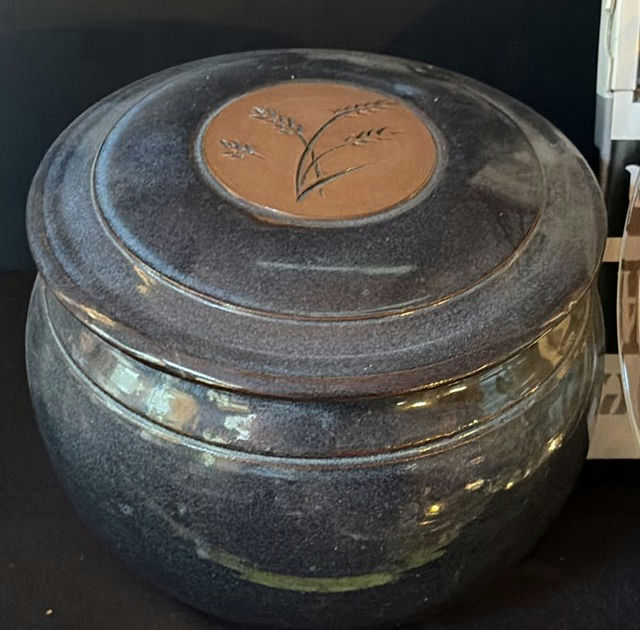 Glass bakeware, stoneware jar, and cheese board collection - image 5 of 8