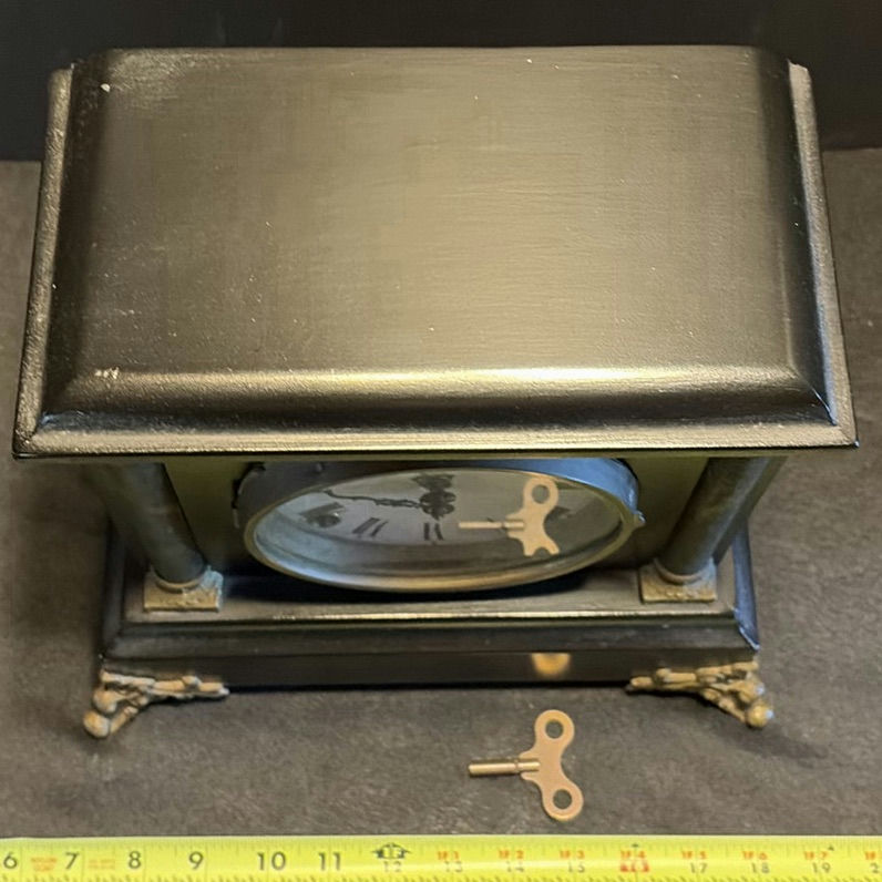 Antique Mantel Clock with Roman Dial and Brass Accents - image 2 of 9