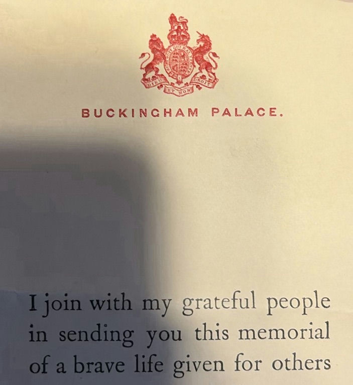 World War I Memorial Scroll with Royal Crest and Buckingham Palace Packaging - image 6 of 8