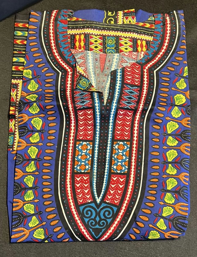 Kimono-style robe with obi belt and folded dashiki garment - image 7 of 7