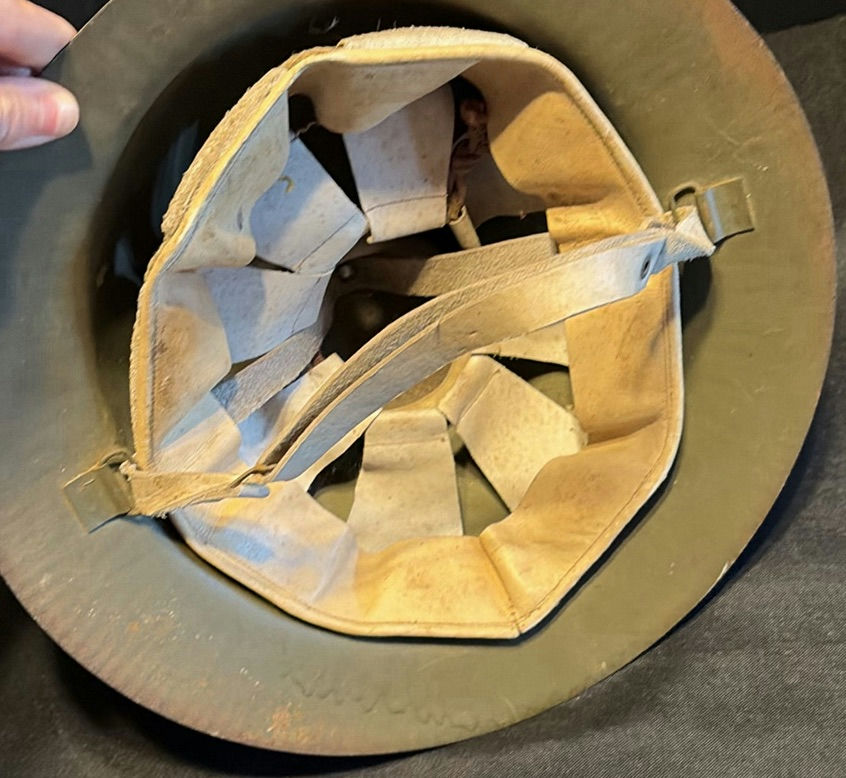 Two vintage helmets: Brodie-style steel helmet with insignia and a pith helmet - image 9 of 10