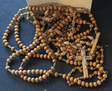 Assorted religious bead jewelry (rosaries and crucifix necklaces) with ceramic items - thumbnail 4 of 13