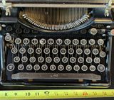 Vintage Underwood Typewriter - thumbnail 2 of 12