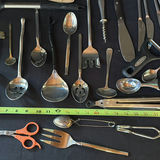 Assorted kitchen utensils and cutlery set - thumbnail 4 of 12