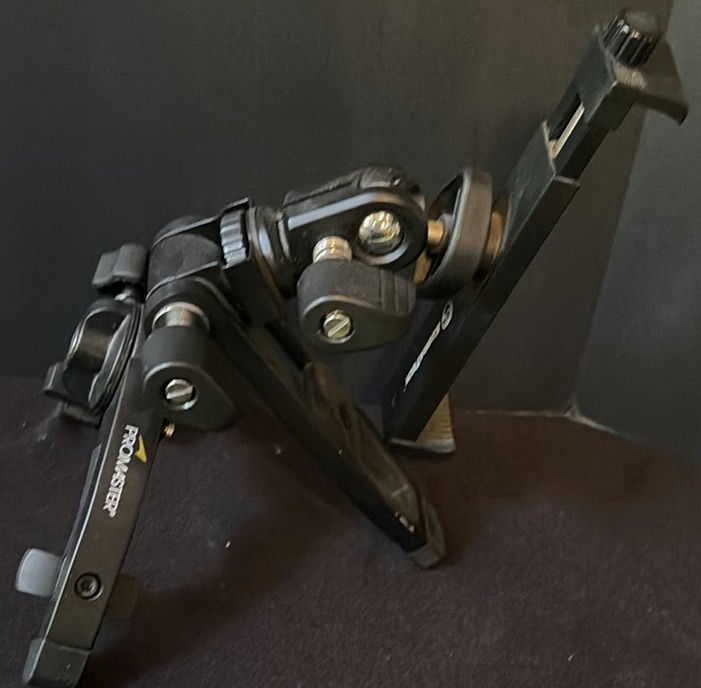 Camera accessories and gear (filters, straps, cables, mounts) - image 14 of 17