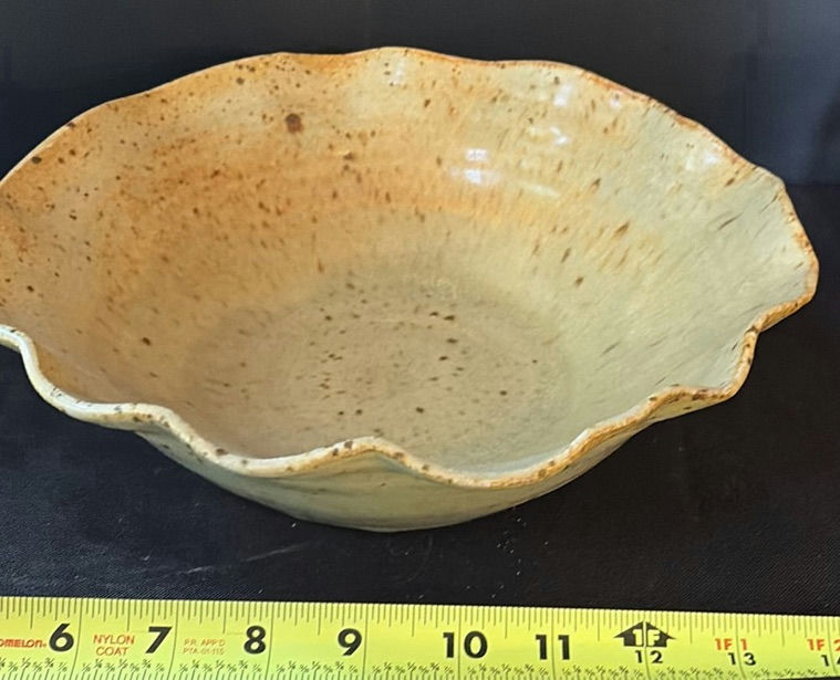 Assorted ceramic pottery and glassware collection - image 5 of 11