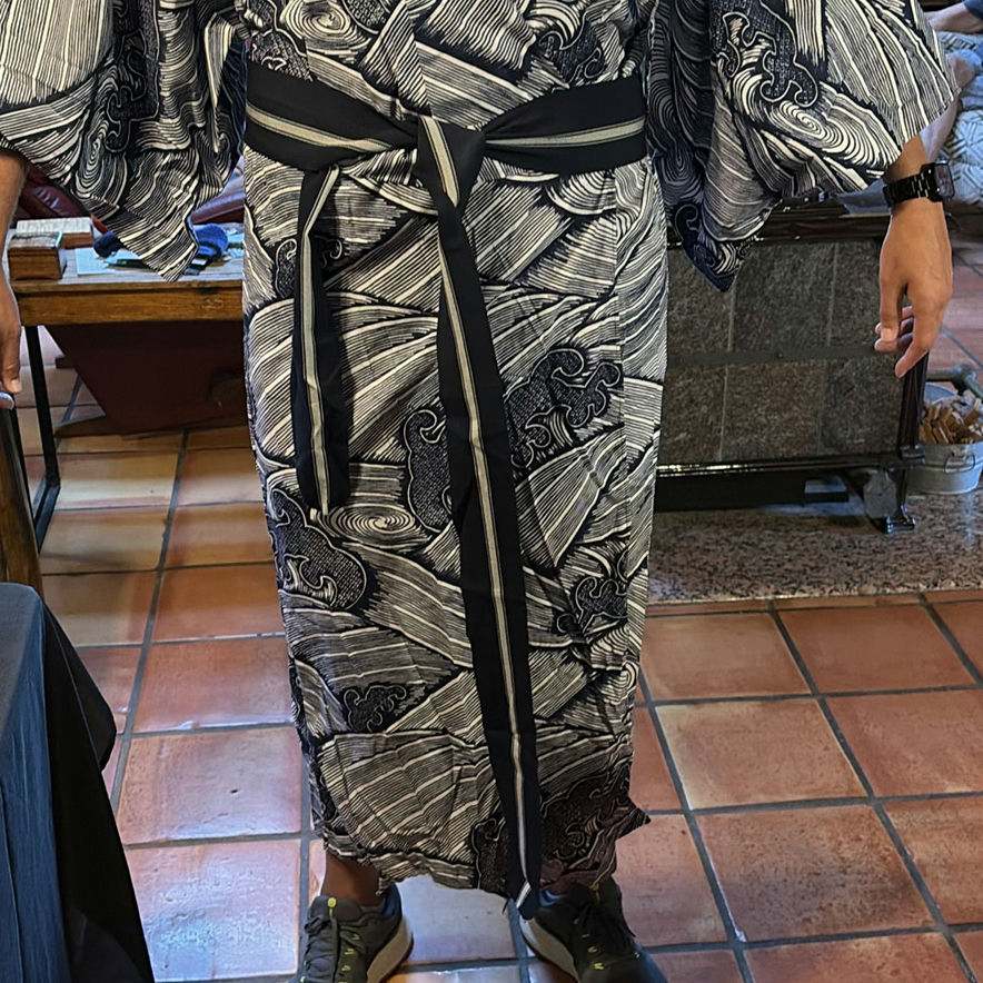Kimono-style robe with obi belt and folded dashiki garment - image 3 of 7