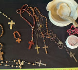 Assorted religious bead jewelry (rosaries and crucifix necklaces) with ceramic items - thumbnail 6 of 13