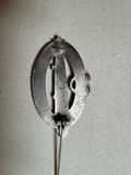 WWI-era military insignia and accessories collection - thumbnail 3 of 10