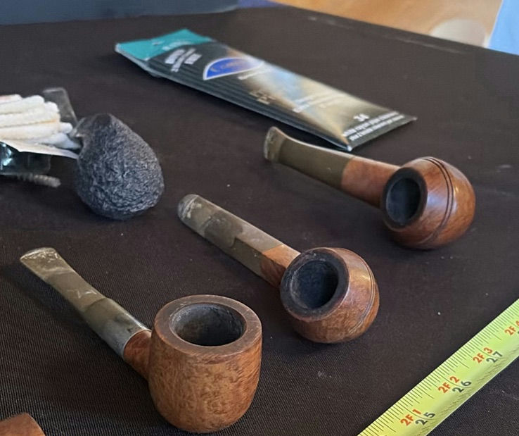 Assorted wooden tobacco pipes with cleaning accessories - image 4 of 9