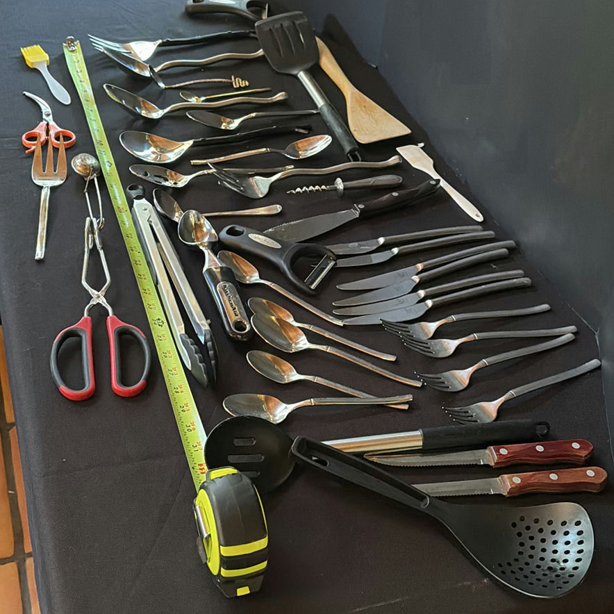 Assorted kitchen utensils and cutlery set - image 12 of 12