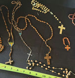 Assorted religious bead jewelry (rosaries and crucifix necklaces) with ceramic items - thumbnail 5 of 13