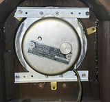 Seth Thomas mantel clock in wooden arch-top case - thumbnail 6 of 9