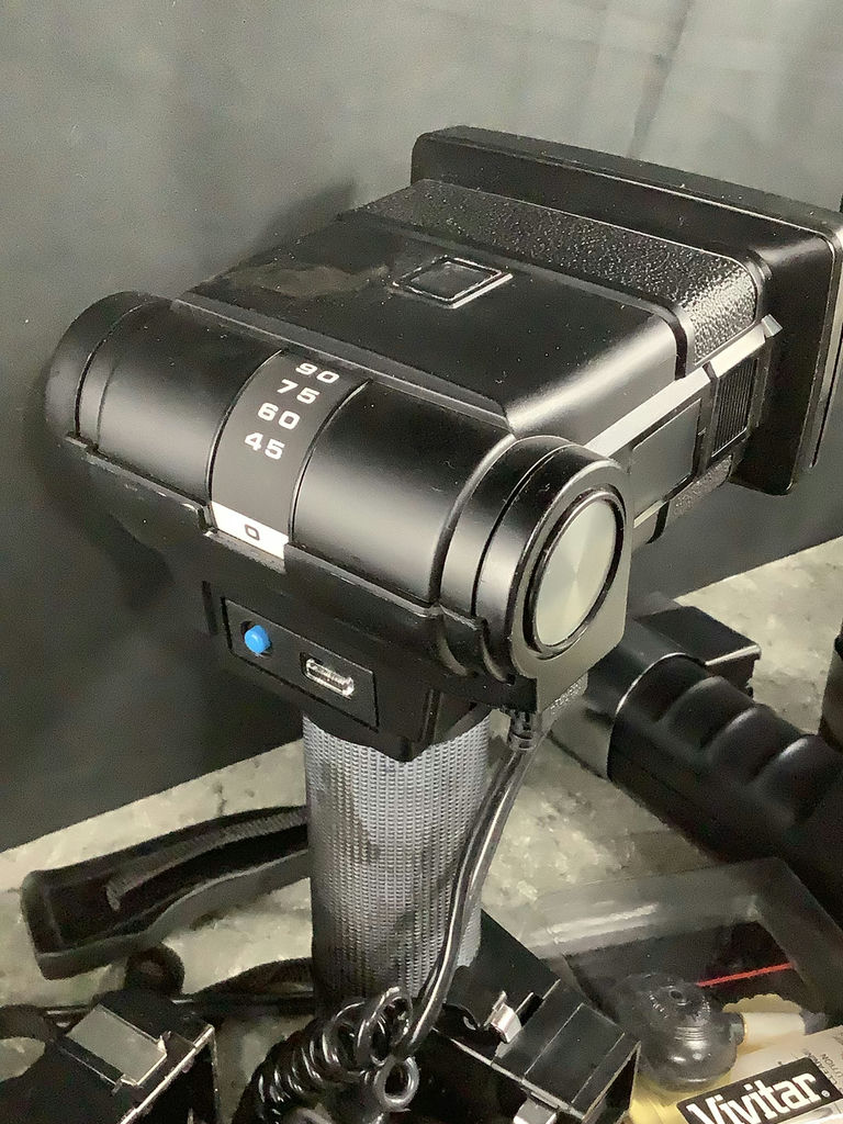 Metz, Vivitar, and Gossen Camera Flashes and Light Meters - image 9 of 21