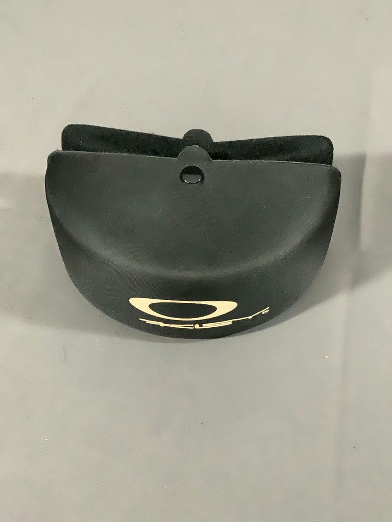 Maui Jim & More Sunnies & Cases - image 12 of 12