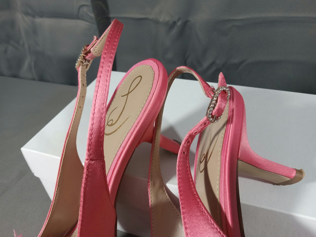 Fit for a Glamorous Occasion - image 8 of 20