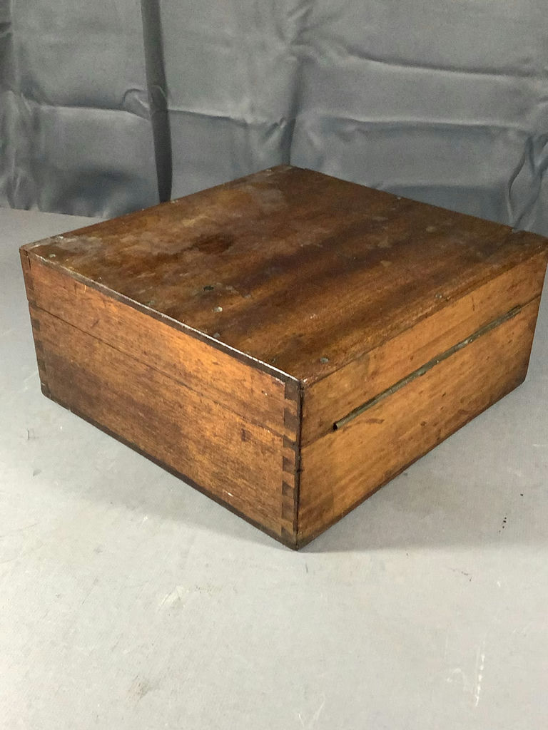 Antique Hezzanith Sextant w/Wood Box - image 22 of 24
