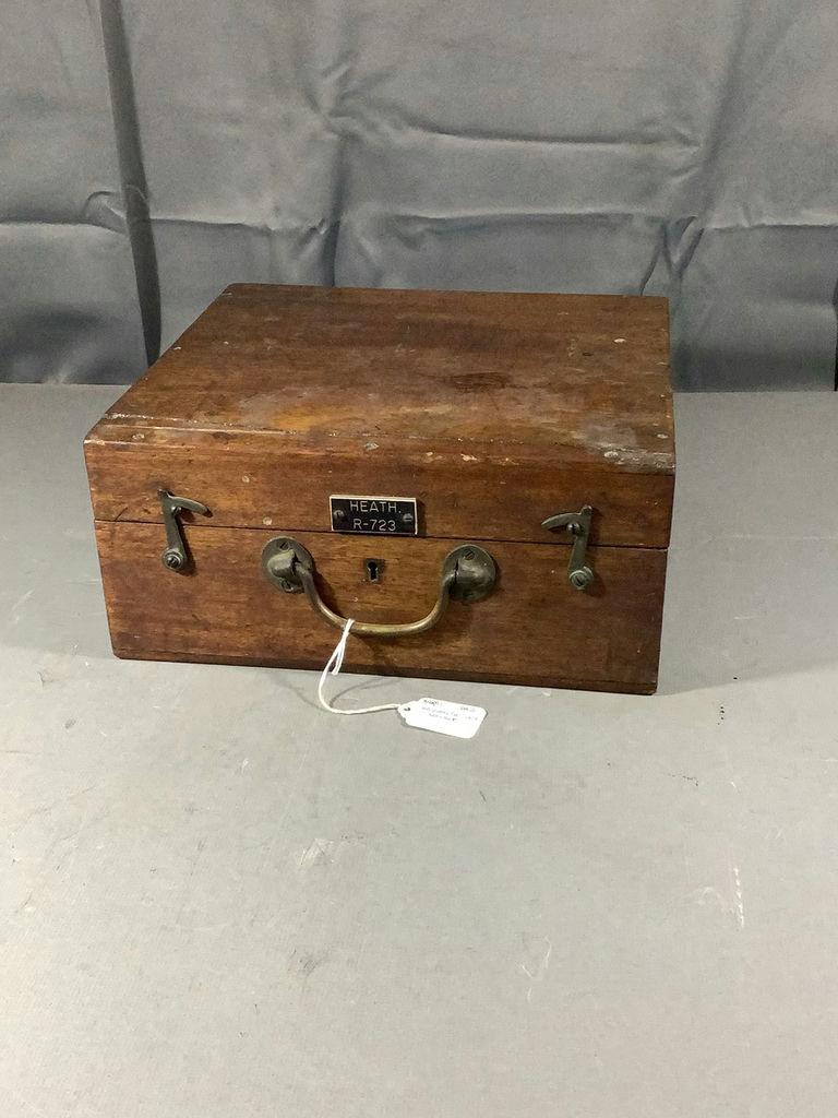 Antique Hezzanith Sextant w/Wood Box - image 20 of 24