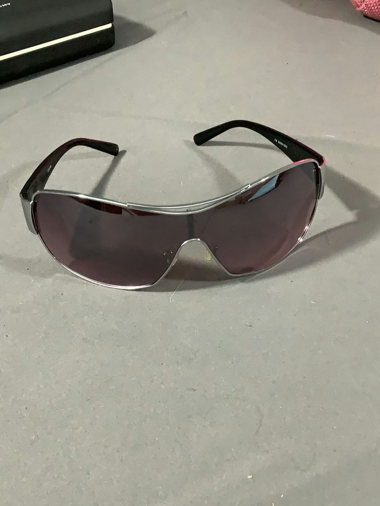 Kate Spade, Lancome, & More Sunnies and Bags - image 7 of 13