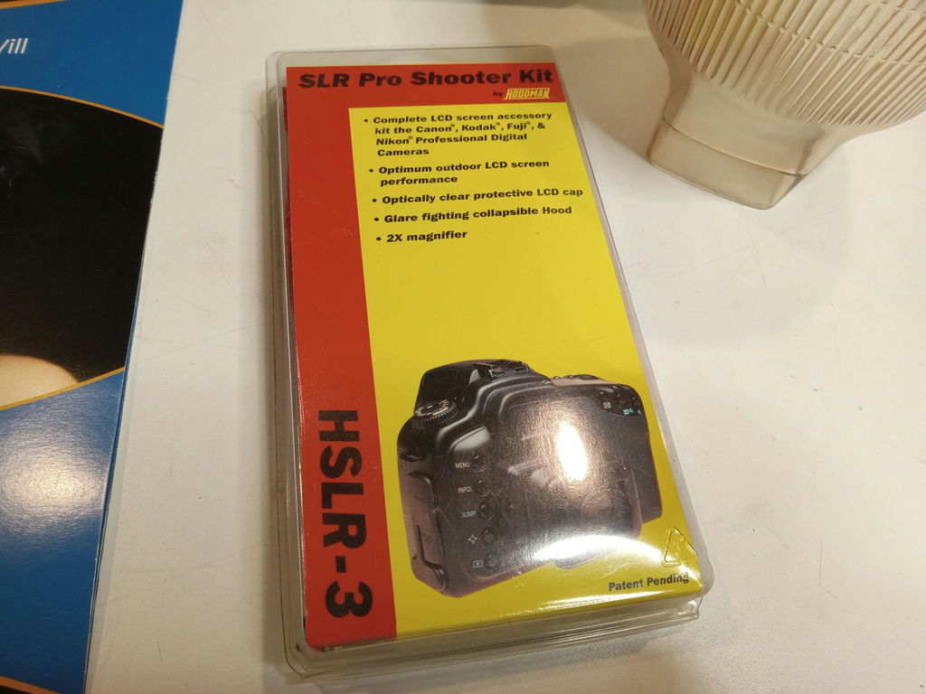 Metz, Vivitar, and Gossen Camera Flashes and Light Meters - image 18 of 21