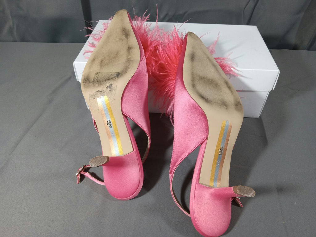 Fit for a Glamorous Occasion - image 10 of 20