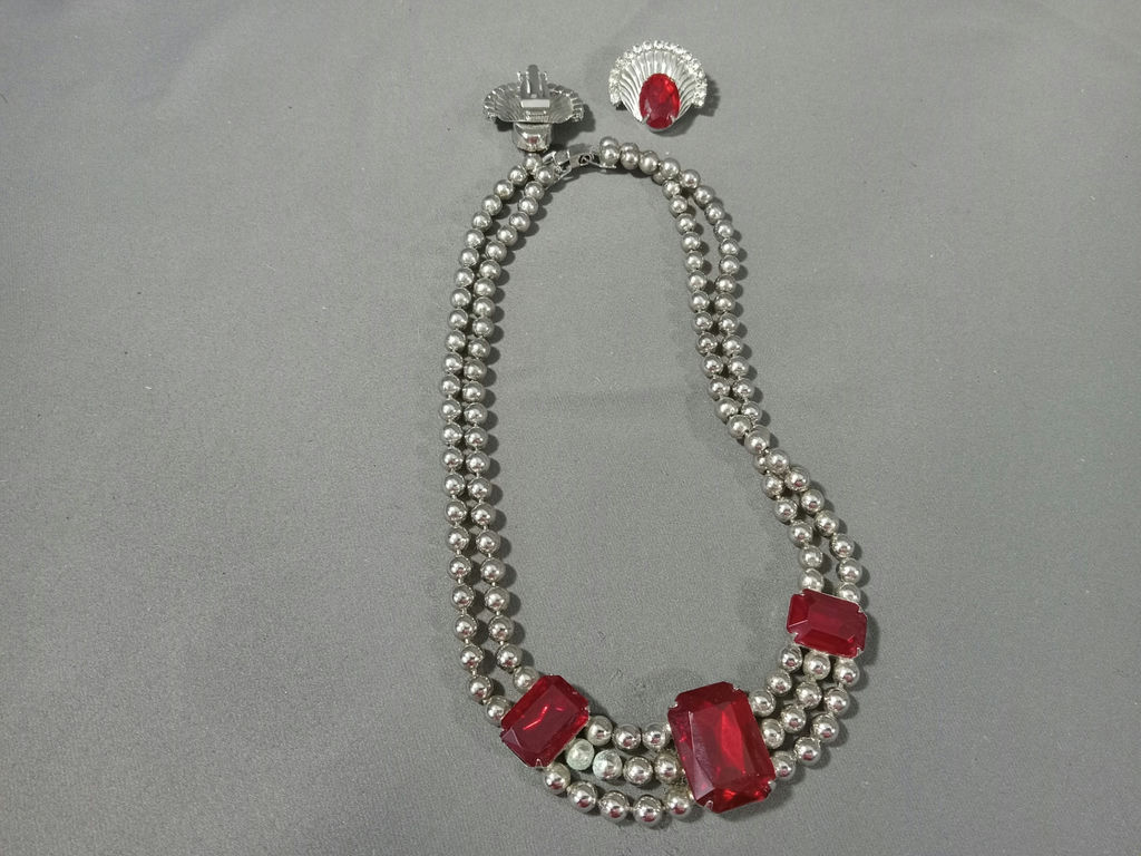Nicole Miller Cosmetic/Jewelry Box & High-End Costume Jewelry - image 5 of 25