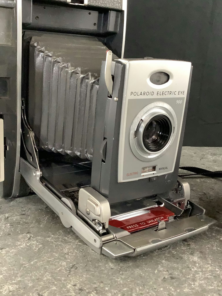 Vintage Polaroid Land Cameras - image 3 of 5