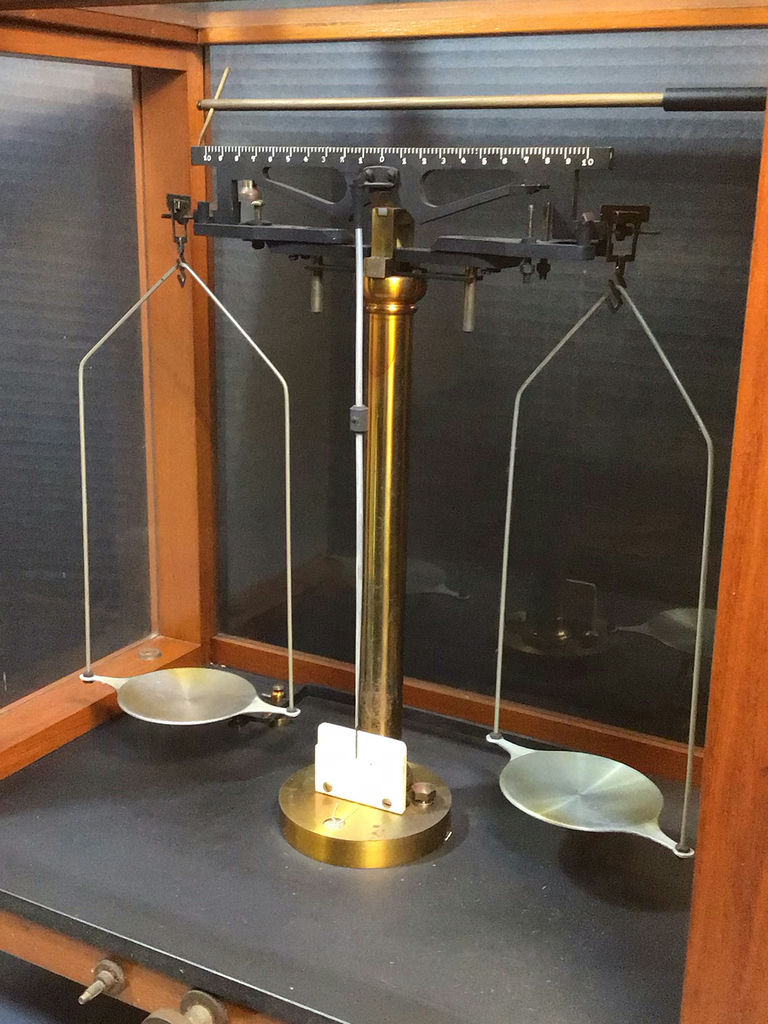 Chicago Apparatus Company Balance Beam Scale - image 11 of 17